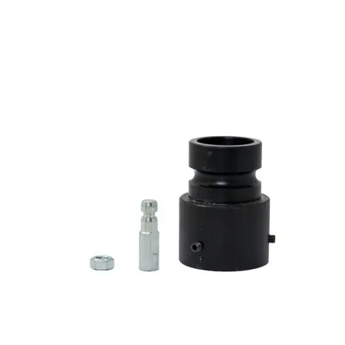 Schwarzer Adapter mit einem Anschlussstück und einer metallischen Verbindung. Passend für ESBE-Anwendungen. Zubehörteile liegen rechts neben dem Adapter.
